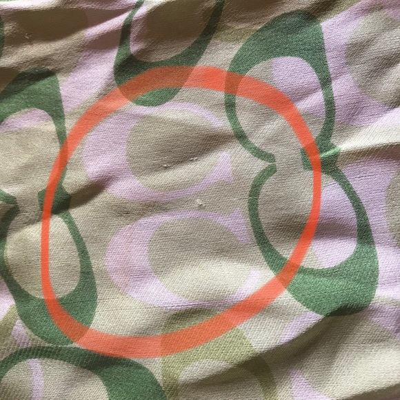 Scarf - Picture 2 of 4